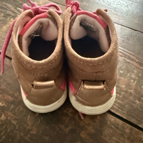 OshKosh B'gosh Pink and Brown Kids Boots - Picture 2 of 2